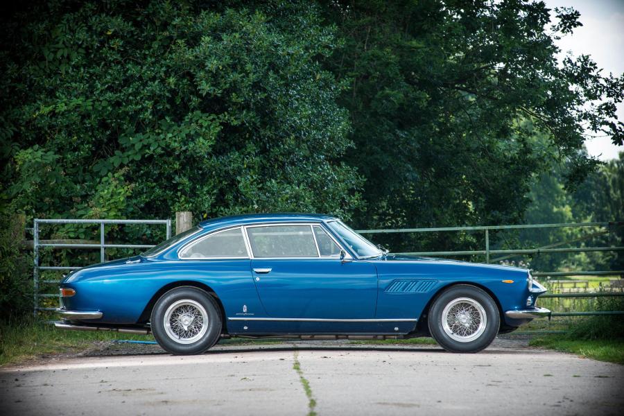  Ferrari 330 GT 2+2 (Series I) 1964 года  (UK) (фото 4 из 20)